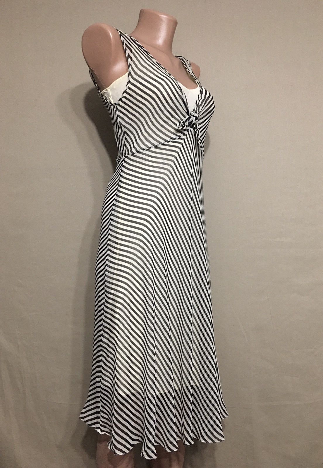 Ralph Lauren Ralph Lauren Silk Stripped Dress Size 4 Size S / US 4 / IT 40 - 6 Thumbnail