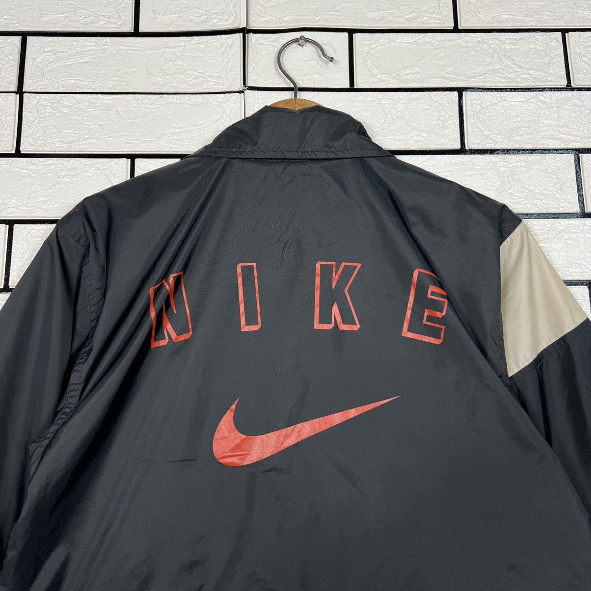 Nike Vintage 90's NIKE Kids Big Logo Windbreaker #3959-C180 Size US XS / EU 42 / 0 - 2 Thumbnail
