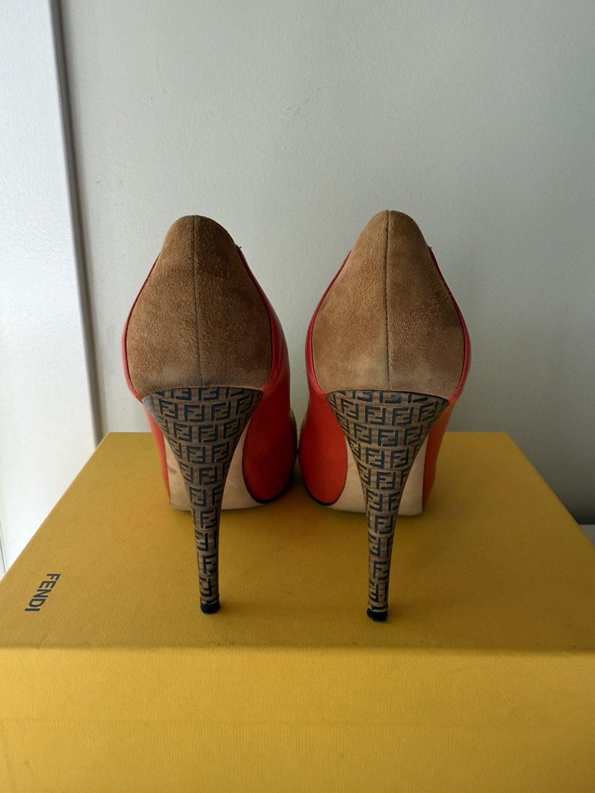Fendi Fendi tobacco poppy suede leather pumps Size US 9 / IT 39 - 4 Thumbnail