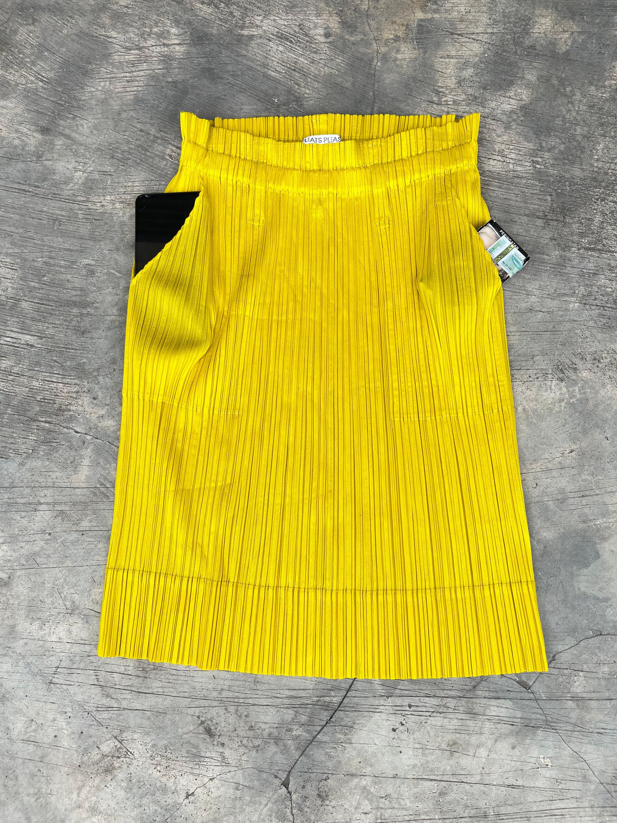 Issey Miyake × Issey Miyake Pleats Please Issey Miyake Pleats  