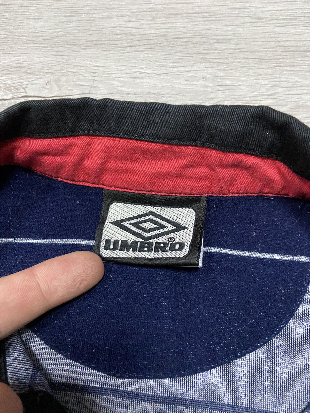 Umbro Manchester United vintage sharp digital striped jersey shirt Size US M / EU 48-50 / 2 - 7 Thumbnail