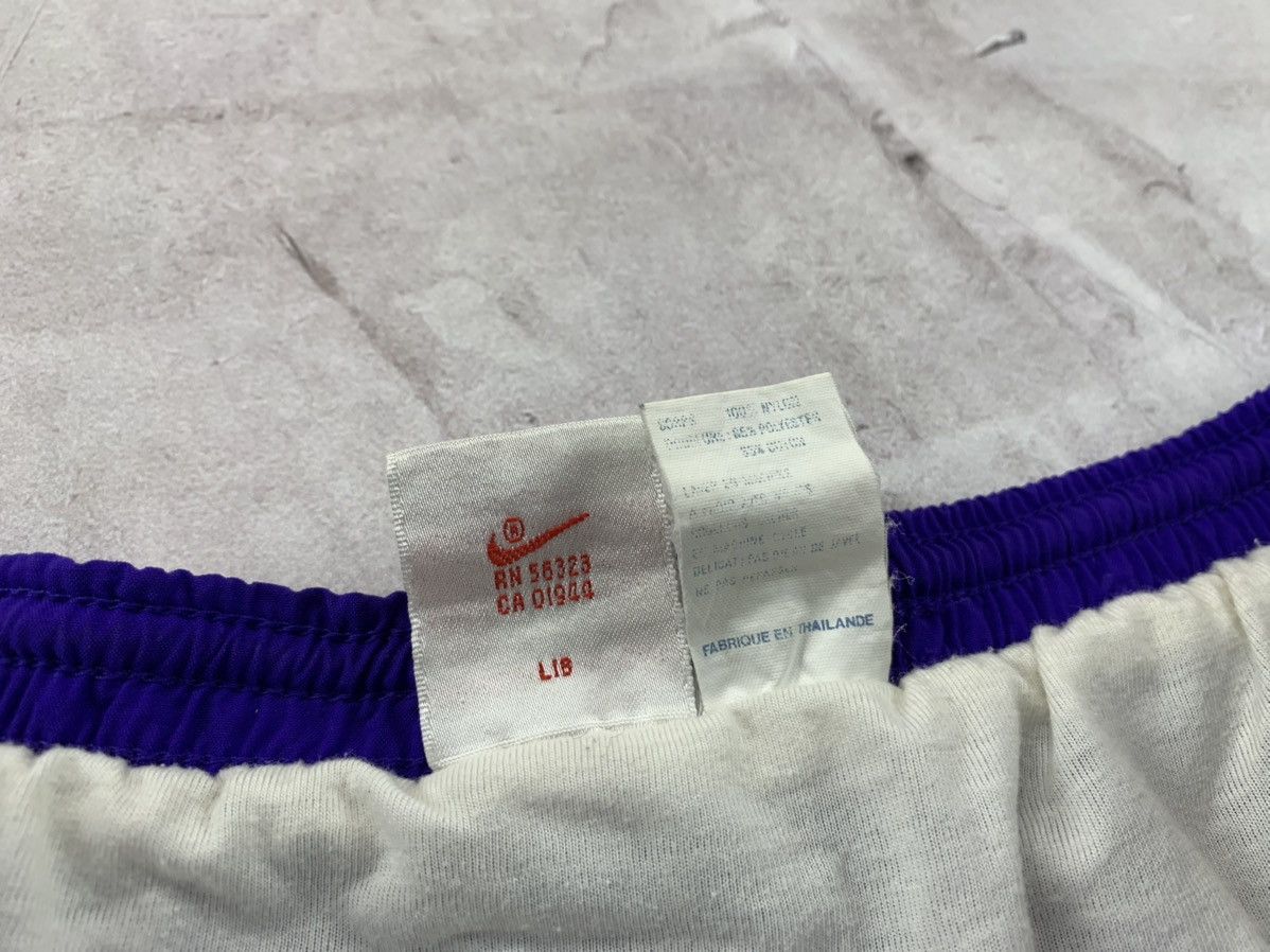 Nike × Vintage Mens vintage shorts Nike Size M Size US 32 / EU 48 - 6 Thumbnail