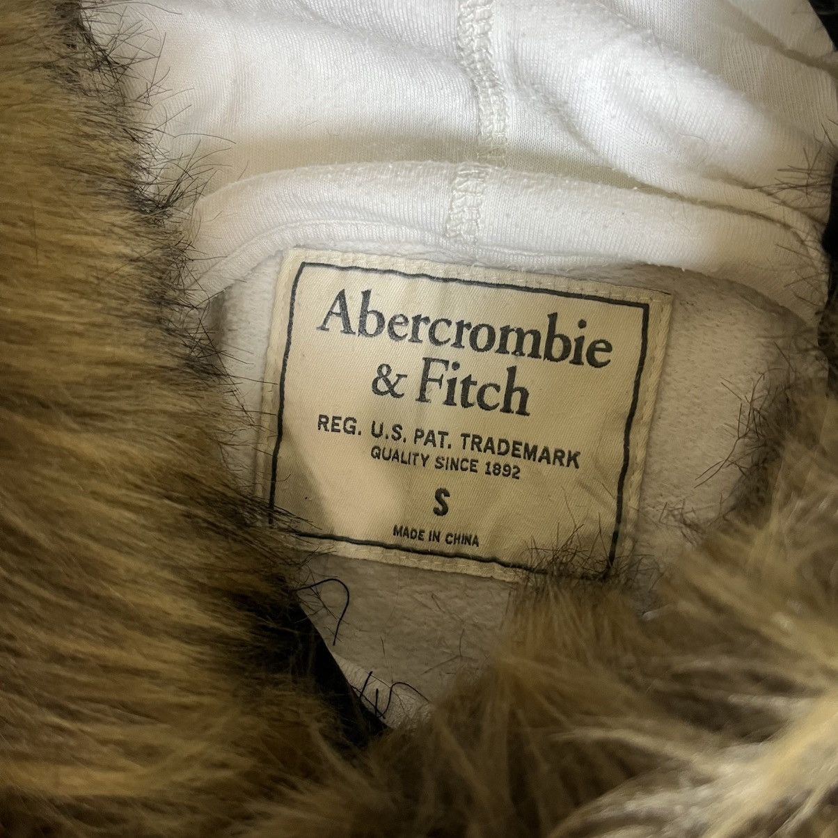 Japanese Brand Abercrombie Fur Hoodie – Classic Y2K Aesthetic Size S / US 4 / IT 40 - 5 Thumbnail