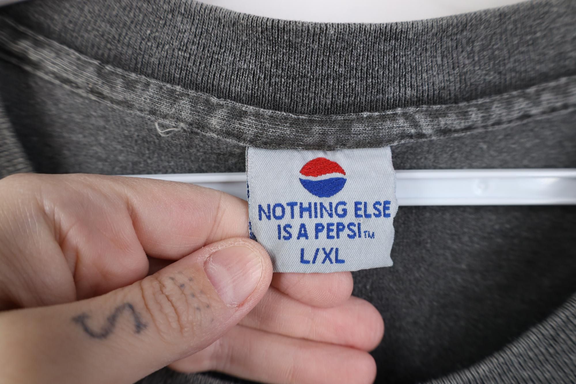 Vintage Vintage 90s Pepsi Co Stonewashed Short Sleeve T-Shirt USA Size US L / EU 52-54 / 3 - 6 Thumbnail