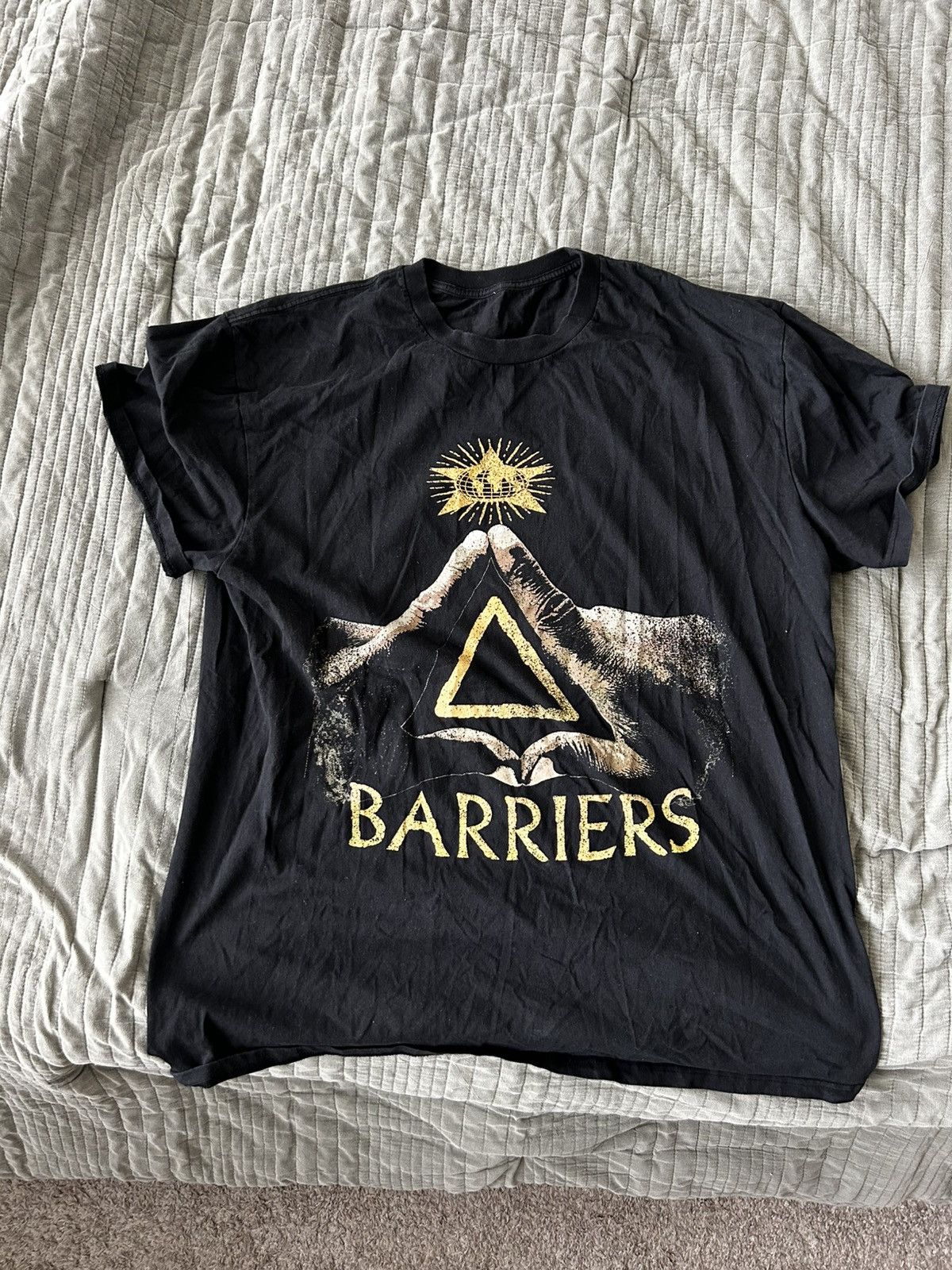 Barriers Barriers T shirt Size US XXL / EU 58 / 5 - 1 Thumbnail