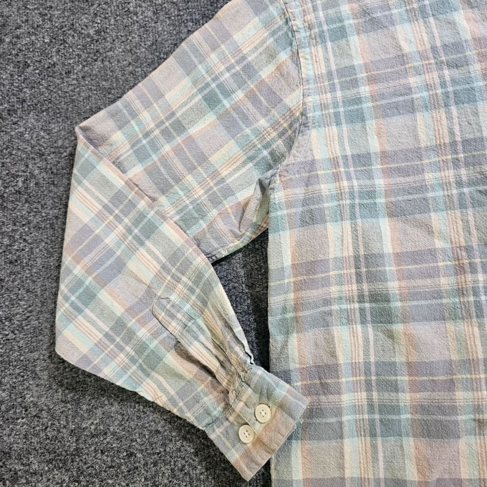 Vintage VINTAGE L.L. Bean Shirt Womens M Green Plaid Linen Button Casual 90s Classic Outdoor Size M / US 6-8 / IT 42-44 - 4 Thumbnail