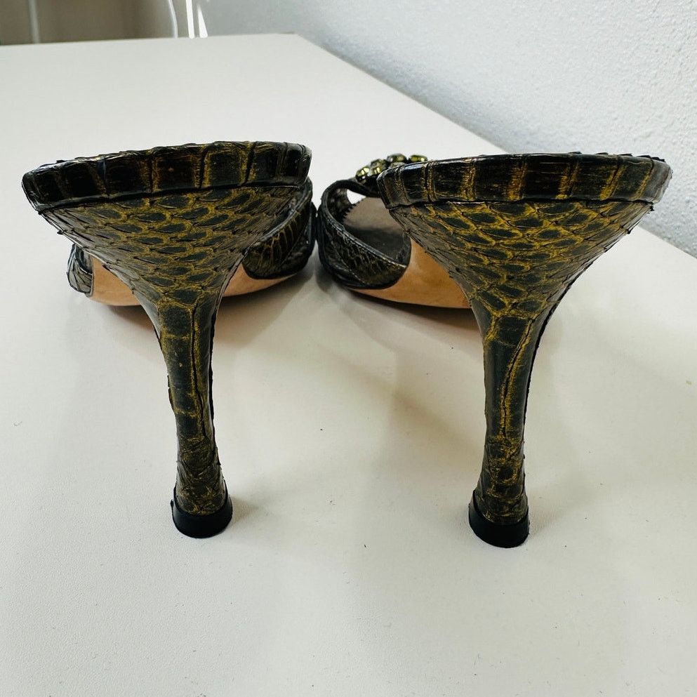 Manolo Blahnik Manolo Blahnik Green Hue Snake Jewel Sandal Heel 37.5 / 7.5 Size US 7.5 / IT 37.5 - 5 Thumbnail