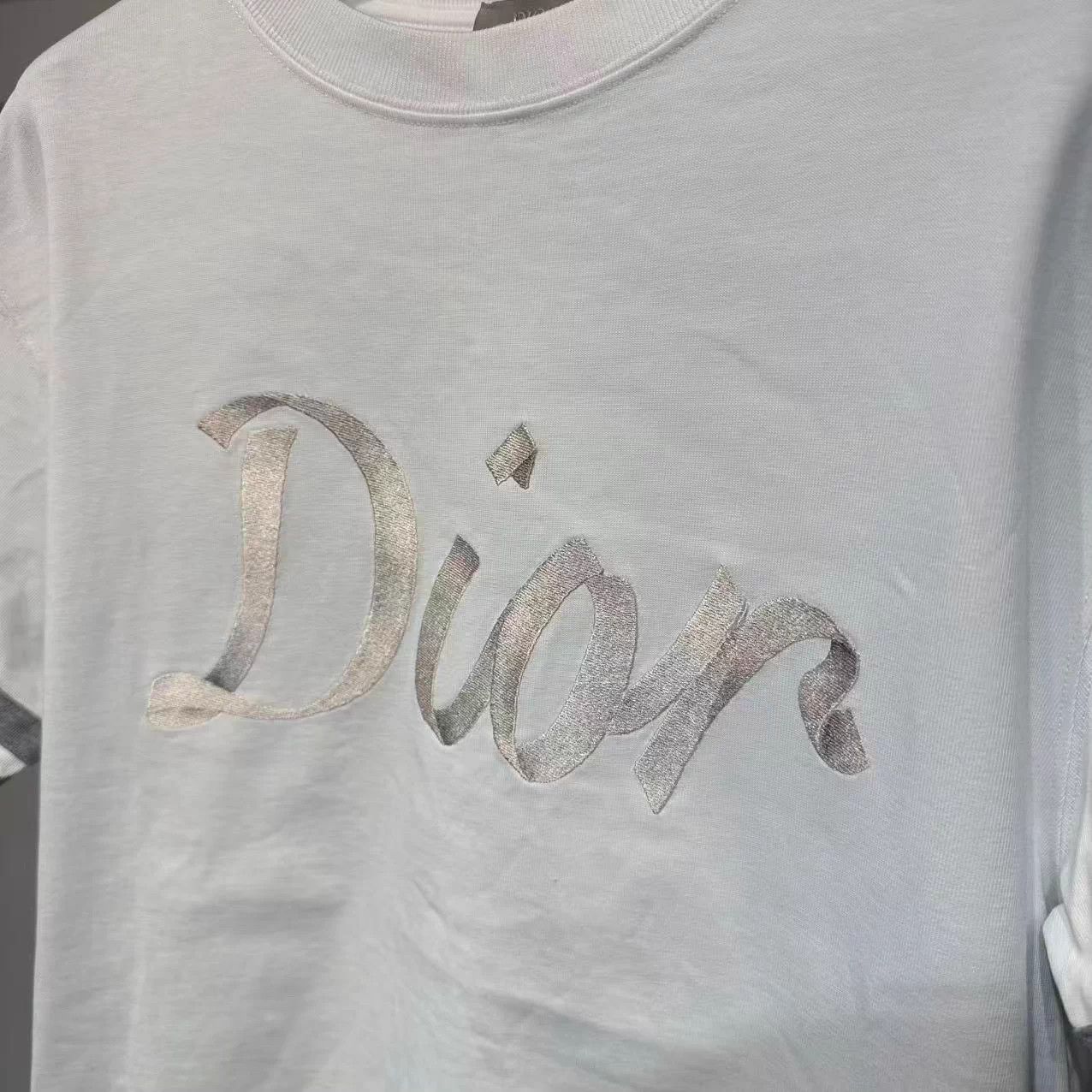 Dior Dior White T-shirt front embroidered 47 back logo Size US S / EU 44-46 / 1 - 5 Thumbnail