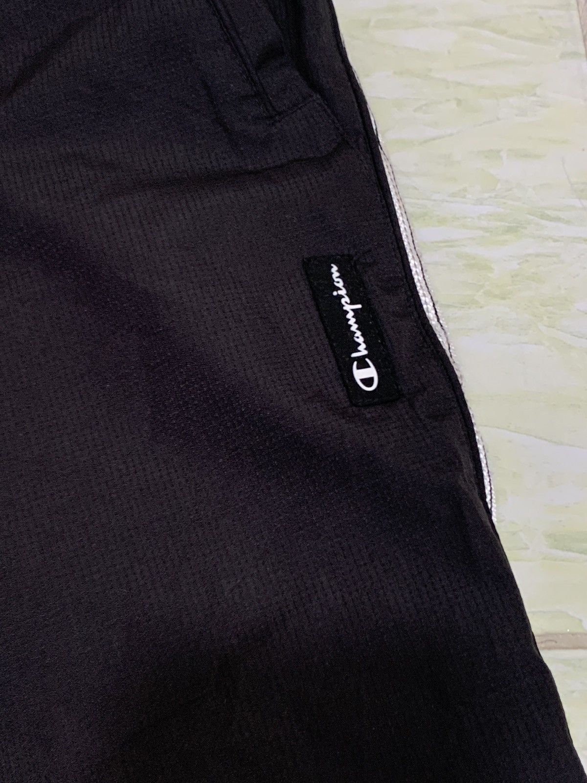 Champion Trackpant champion Size US 35 - 2 Thumbnail