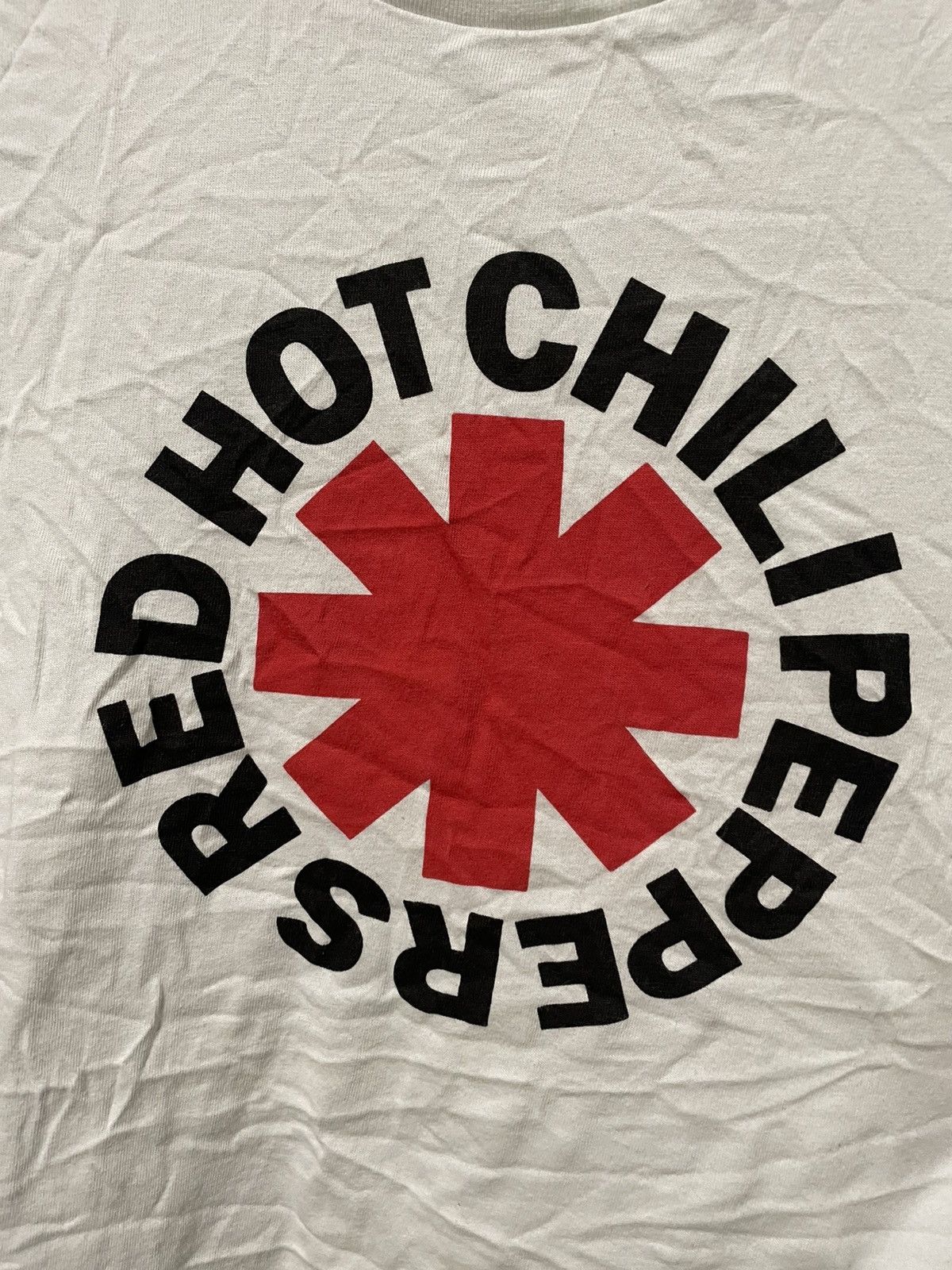 Band Tees Vintage Red Hot Chili Peppers Uniqlo Logo Tee White 2000s S Size US S / EU 44-46 / 1 - 4 Thumbnail