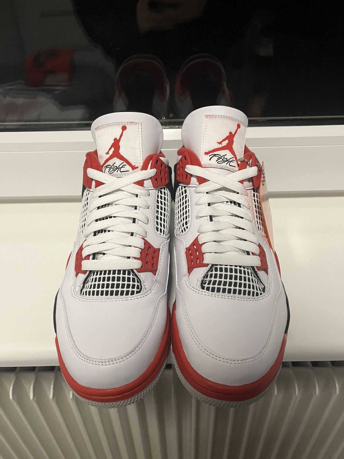 Jordan Brand × Nike Jordan 1 Fire Red 2020 Size US 8 / EU 41 - 3 Thumbnail