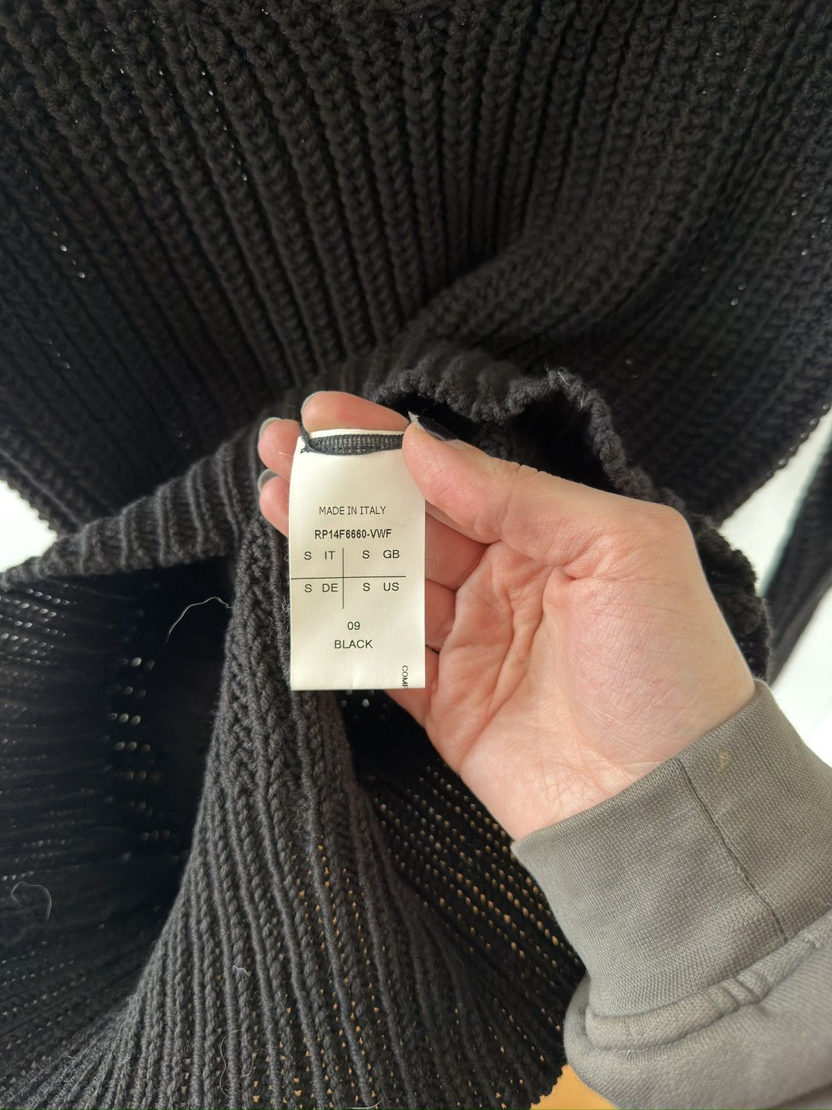 Rick Owens FW14 MOODY Black V-Neck Sweater Size S / US 4 / IT 40 - 6 Thumbnail