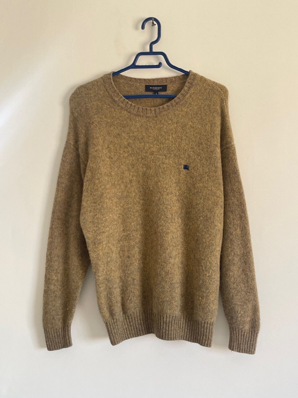 Burberry 🔥 burberry heavy sweater wool umper size m Size US M / EU 48-50 / 2 - 7 Thumbnail