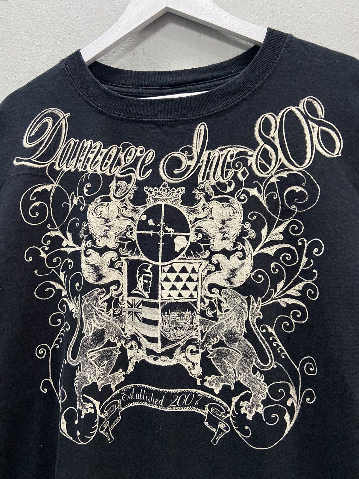 Band Tees DAMAGED INC. 808 TEE SHIRT Size US XXL / EU 58 / 5 - 3 Thumbnail
