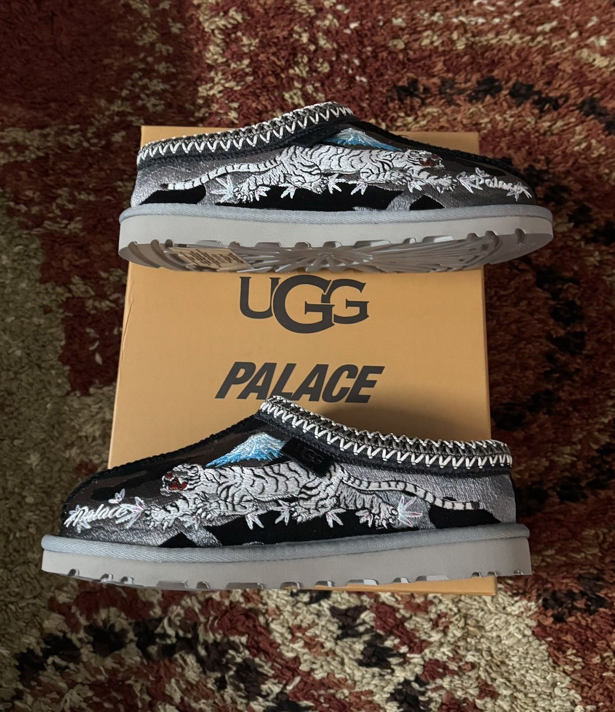Palace × Ugg Palace x UGG Tasman Slipper Black Camo SIZE 3M | CHECK DESC. Size US 5 / EU 37 - 4 Thumbnail