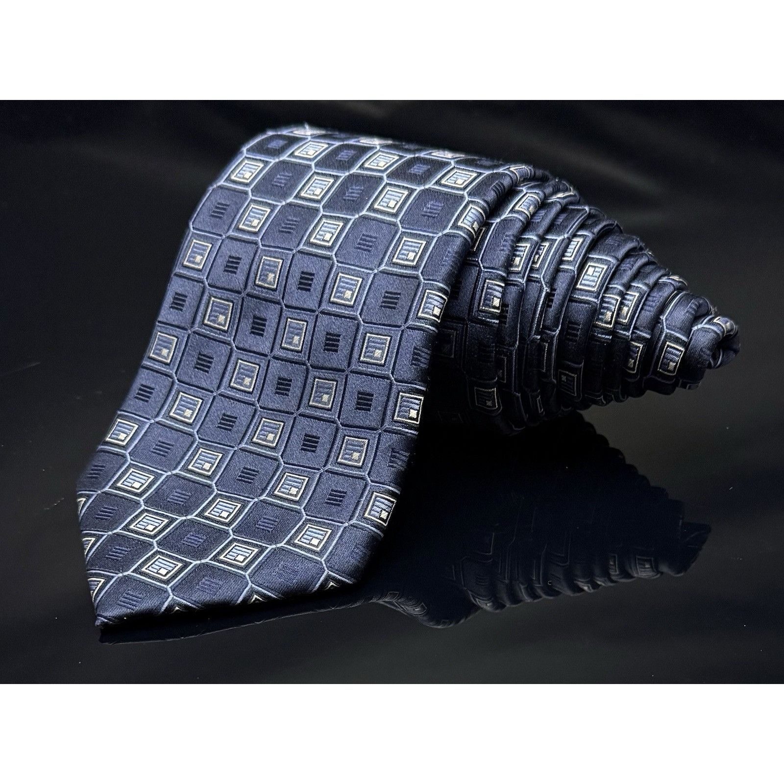 Donald Trump Donald Trump Signature Necktie Blue Geometric Pattern Silk Size ONE SIZE - 5 Thumbnail