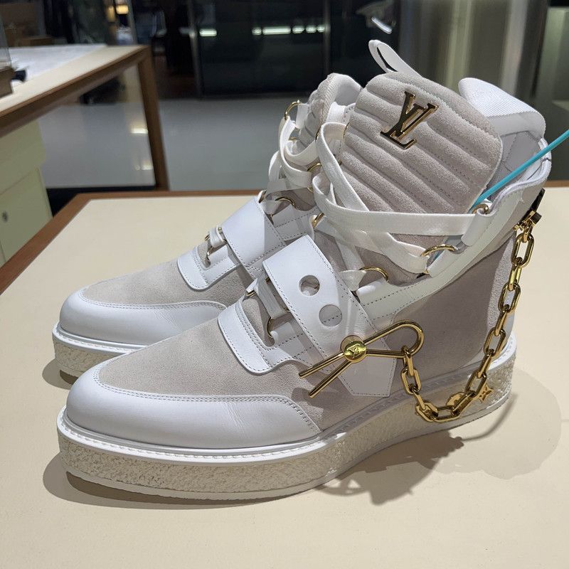 Louis Vuitton Louis Vuitton Creeper White Suede Martin Boots 0089 Size US 8.5 / EU 41-42 - 1 Thumbnail