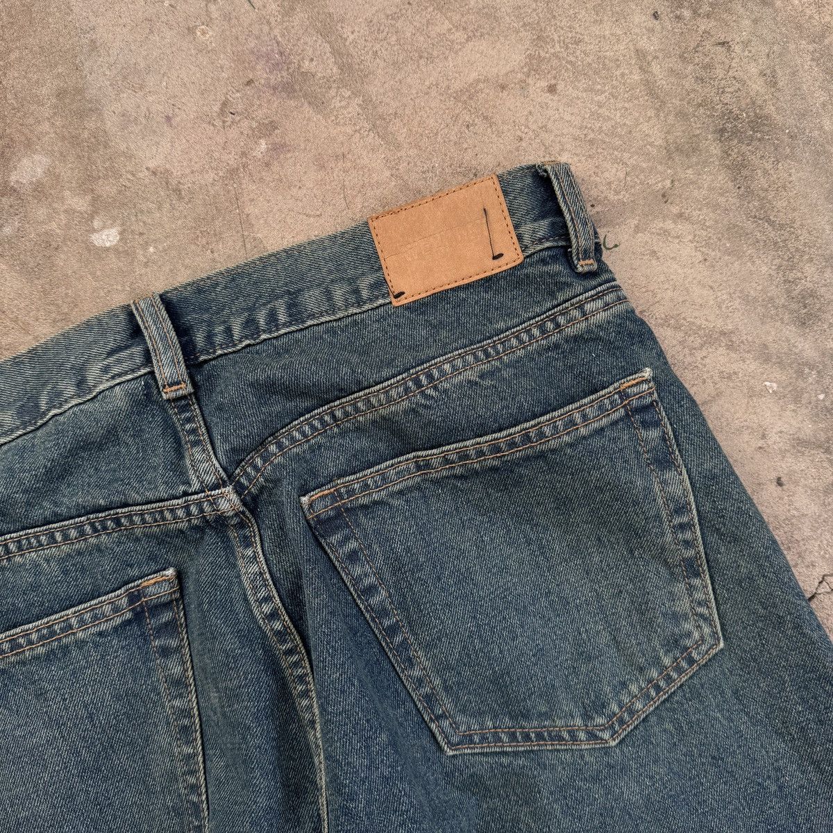 Weekday Weekday Space Relaxed Straight Jeans Astro Size 28" / US 6 / IT 42 - 8 Thumbnail