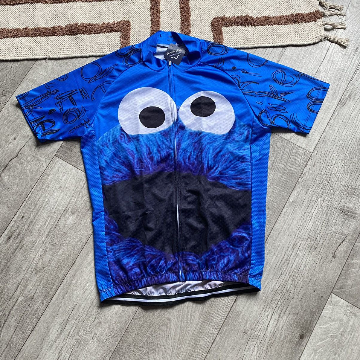 Cartoon Network AMAZING COOKIE SESAME STREET BICYCLE UNIFORM T SHIRT Size US L / EU 52-54 / 3 - 1 Thumbnail