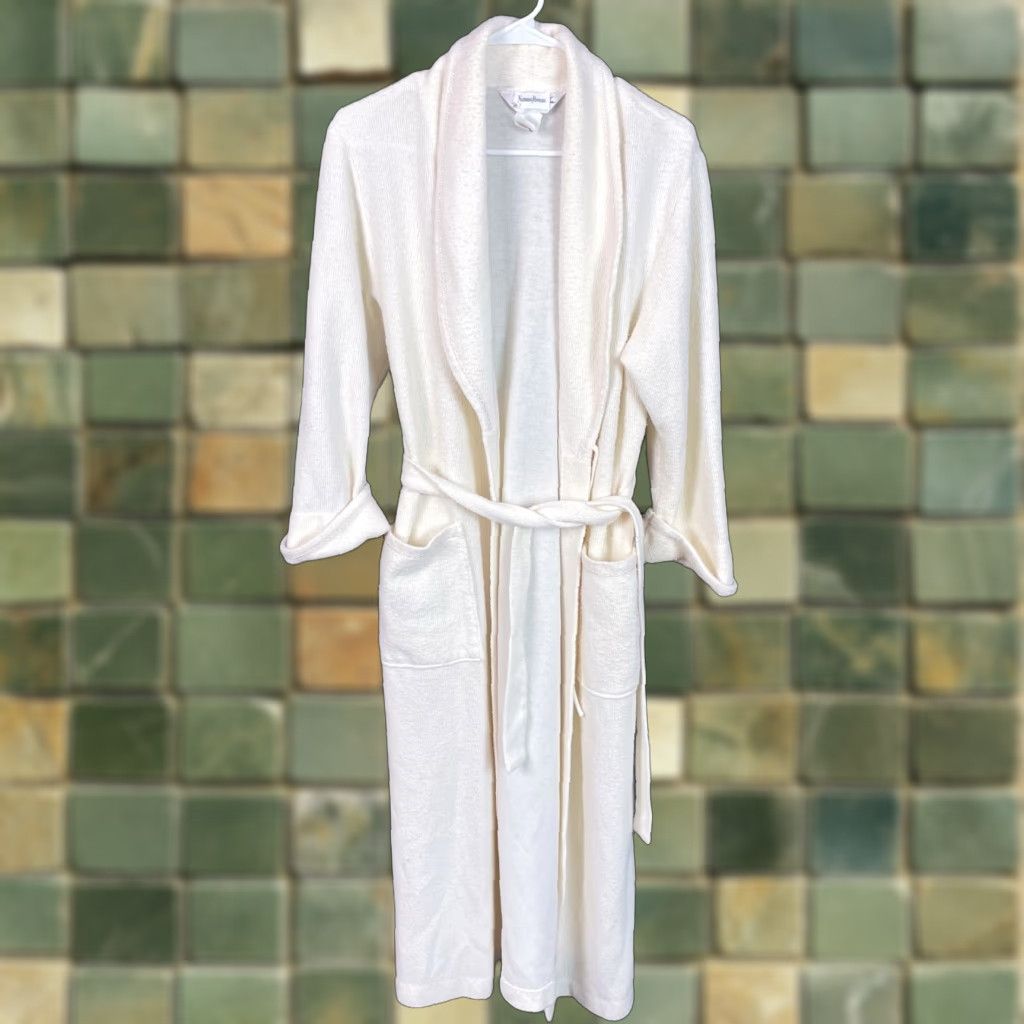 Vintage VINTAGE Diamond Tea Robe Ivory Canada Union Belt Tall Petite Nightgown Shirt? Size ONE SIZE - 1 Thumbnail