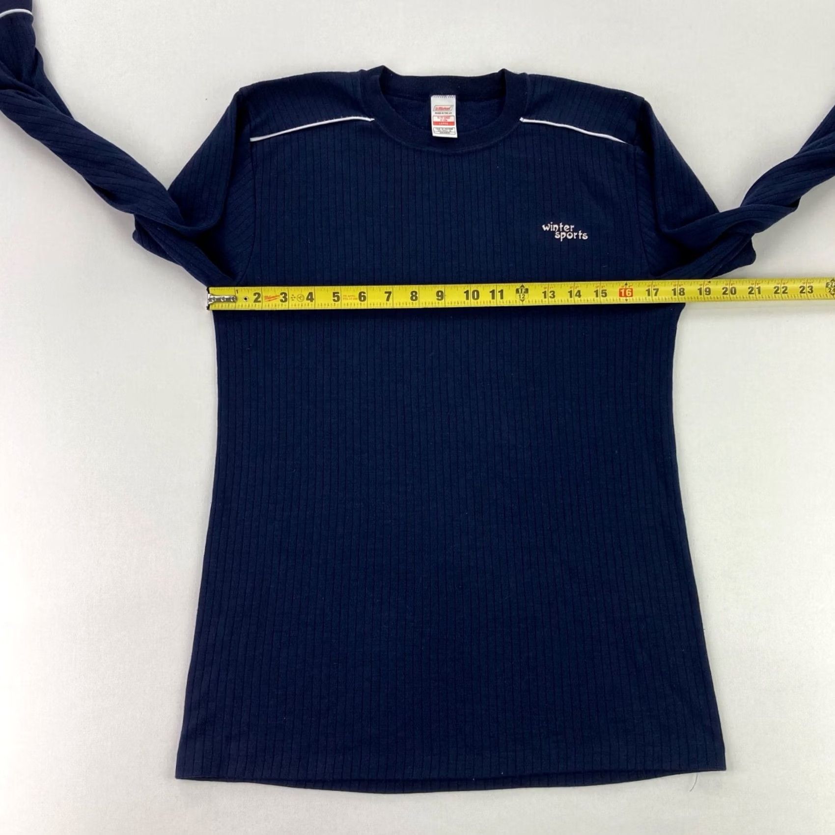 Vintage VINTAGE St Michael Men's Winter Sports Thermal Shirt Navy Blue Large Long Sleeve Crew Neck Cotton T-Shirt Size US L / EU 52-54 / 3 - 5 Thumbnail