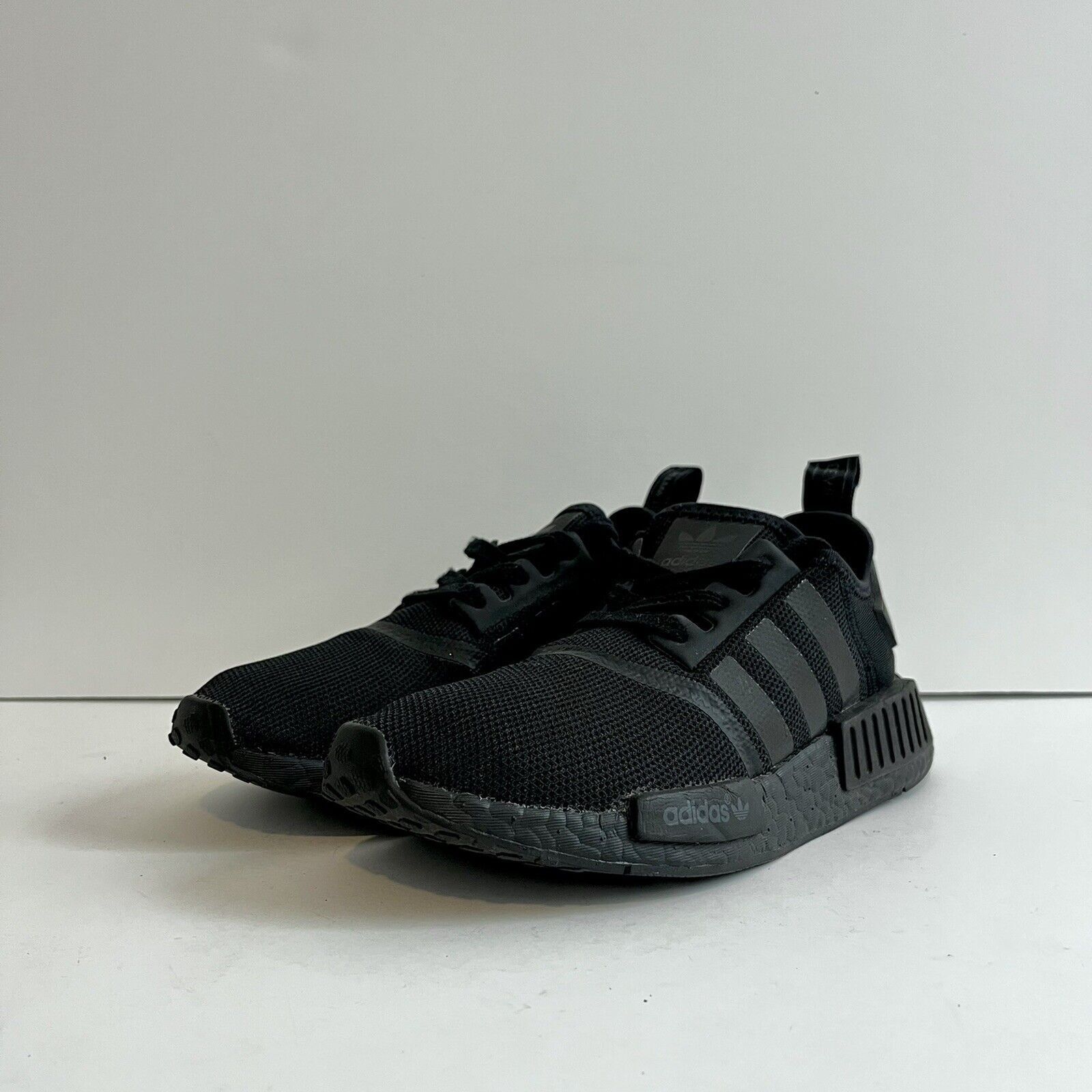 Adidas 2016 Adidas NMD R1 Triple Black S31508 Blk Sz 5.5 Size US 7 / IT 37 - 2 Thumbnail