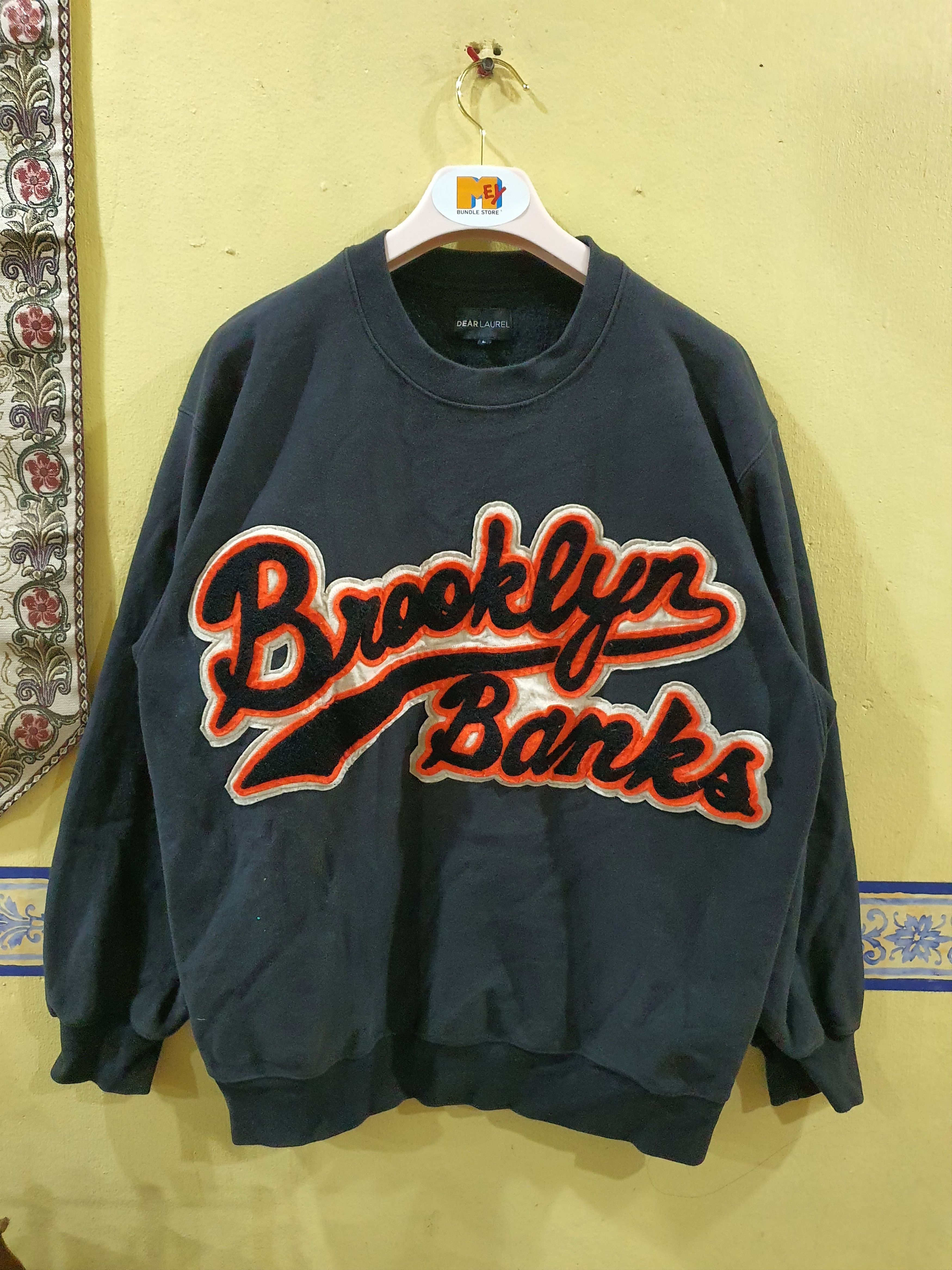 Japanese Brand Vintage Brooklyn Banks embroidered sweatshirt Size US L / EU 52-54 / 3 - 1 Thumbnail