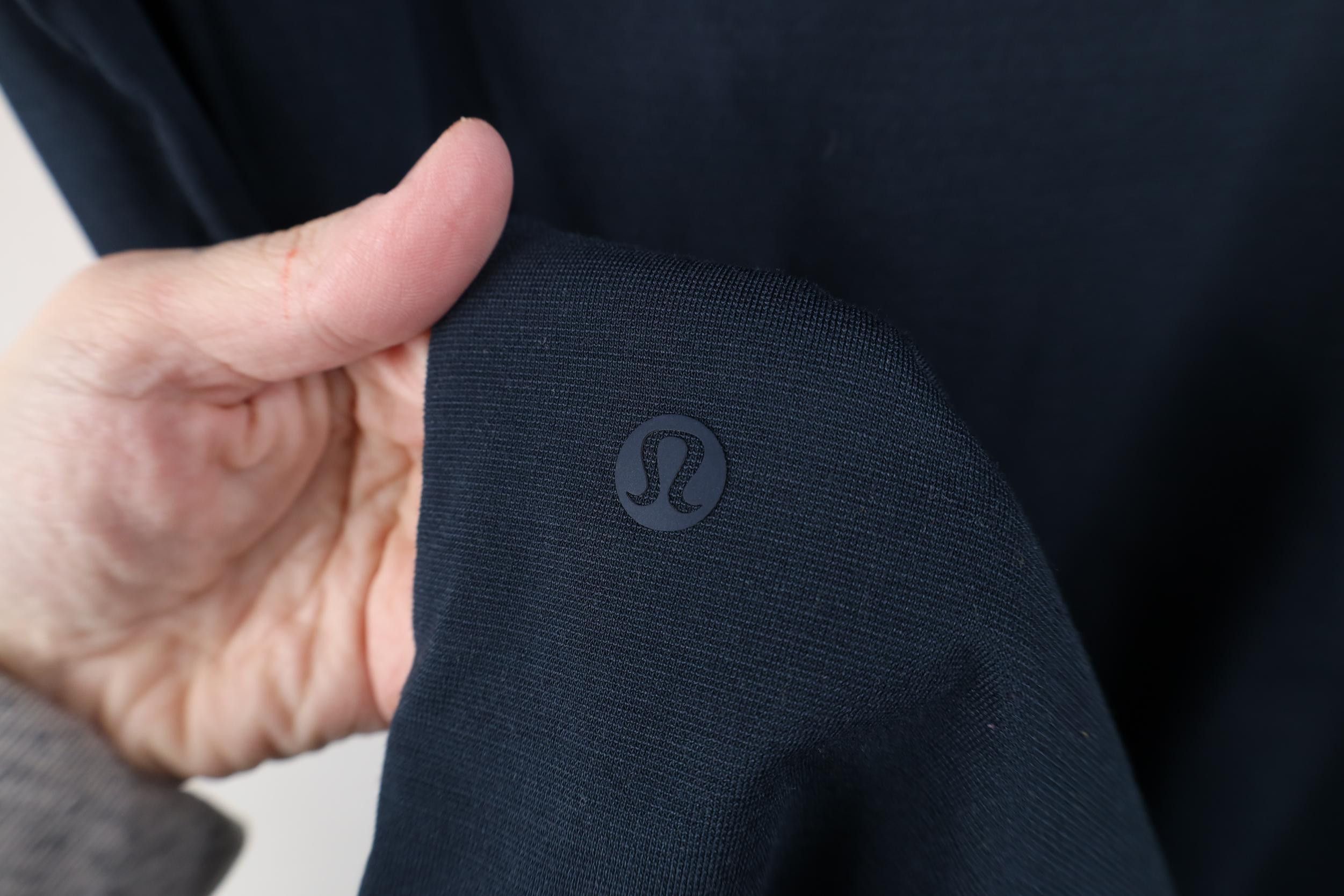 Lululemon Lululemon Vent Tech Short Sleeve Collared Golf Polo Shirt Size US S / EU 44-46 / 1 - 9 Thumbnail