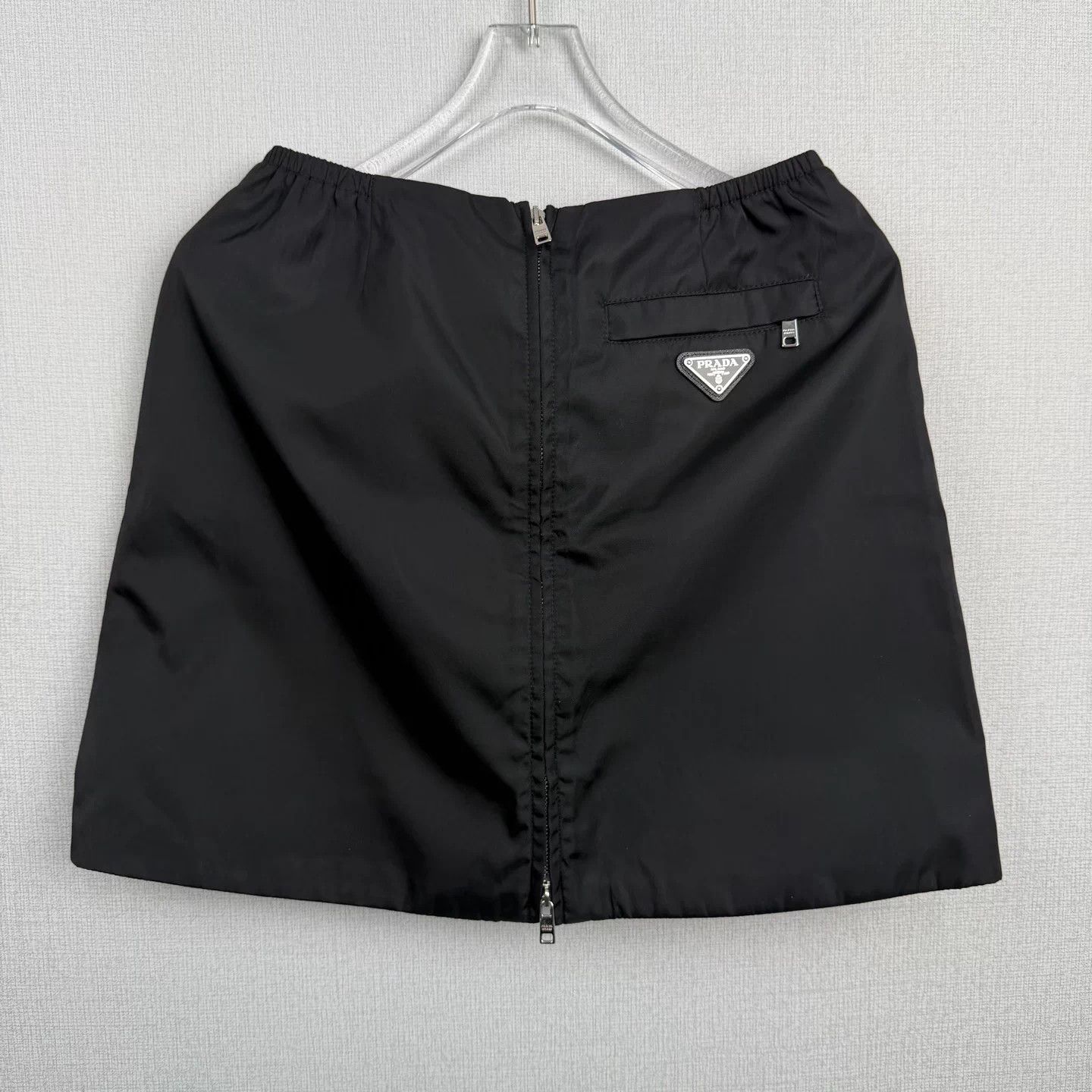 Prada Prada Nylon Triangle Label Mini Skirt Size 26" / US 2 / IT 38 - 1 Thumbnail