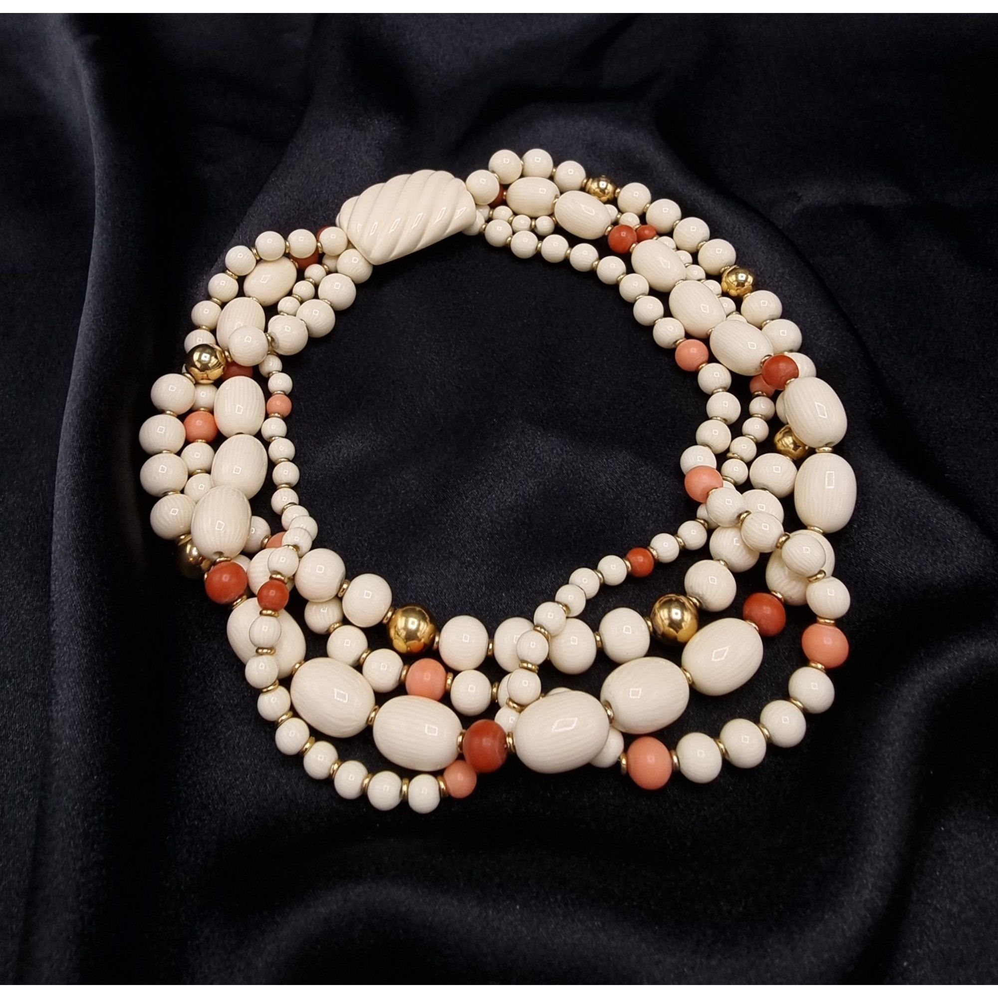 Vintage Vintage 1980s NAPIER Signed Multi-Strand Beaded Statement Ne Size ONE SIZE - 1 Thumbnail