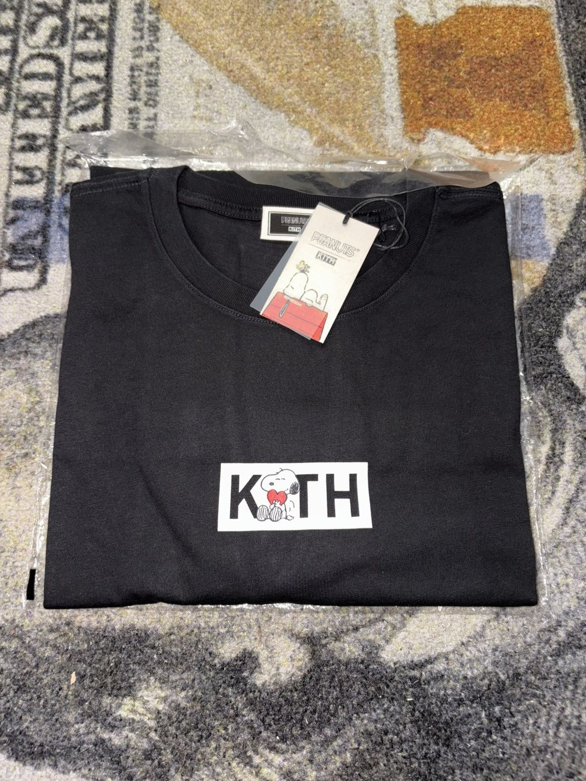Kith x Peanuts Snoopy Box Logo Tee Black
