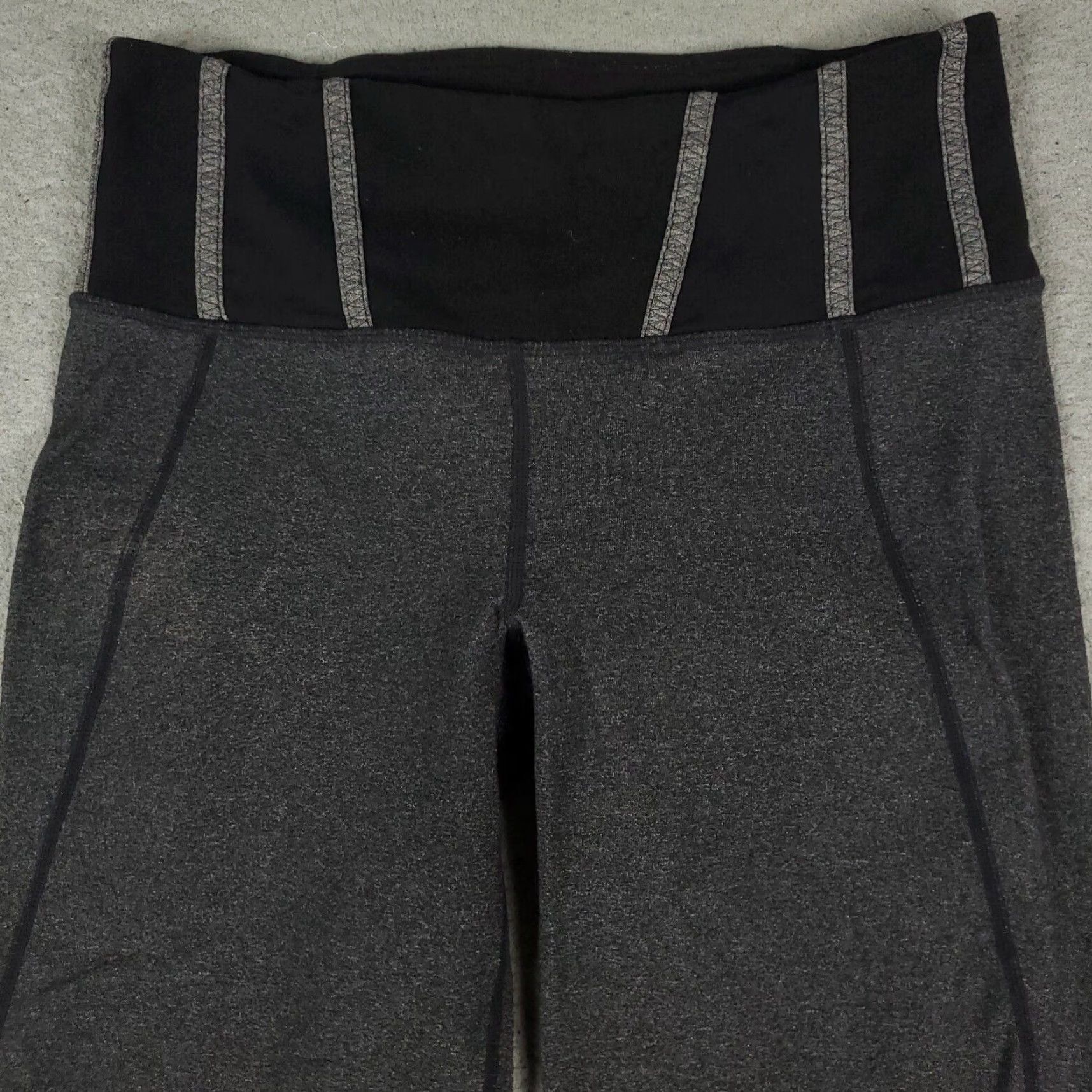 Lululemon Lululemon Pants Womens Size 6 Gray Tadasana Cropped Leggings | Leggings | 6 | Gray | Skinny | Cropped | Activewear | Women Size 28" / US 6 / IT 42 - 2 Thumbnail