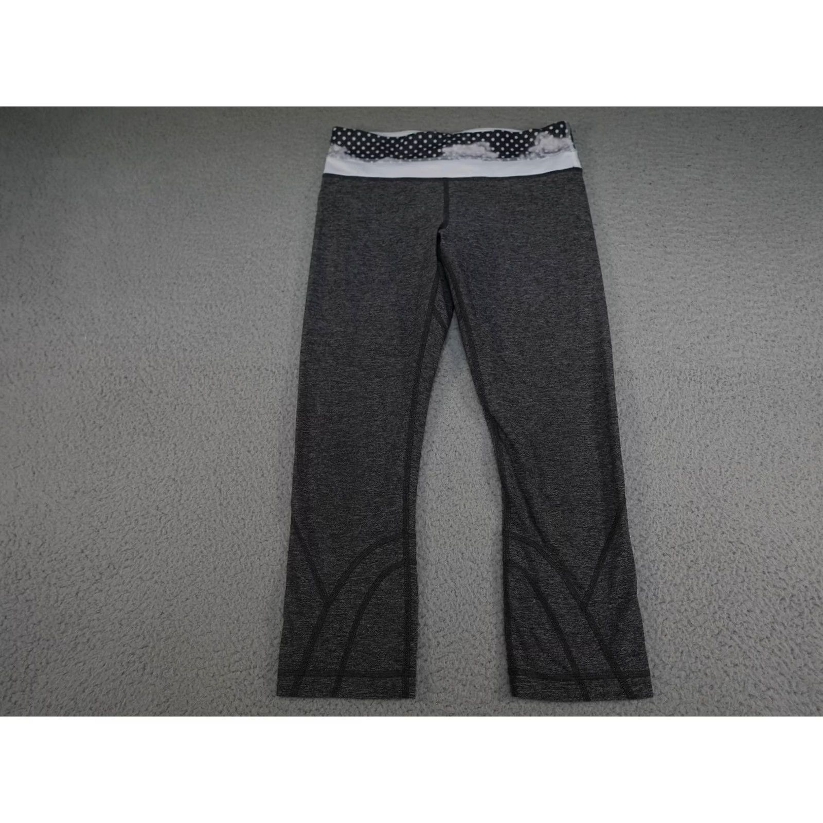 Lululemon Lululemon Pants Womens 6 Gray Crop Leggings Polka Dot Waist Back Zip Pocket Capri Yoga Running Gym & Training Womens 6 Gray Size 28" / US 6 / IT 42 - 2 Thumbnail