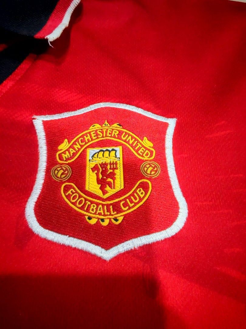 Umbro Man United Umbro 94/95 Home Jersey Size US L / EU 52-54 / 3 - 7 Thumbnail