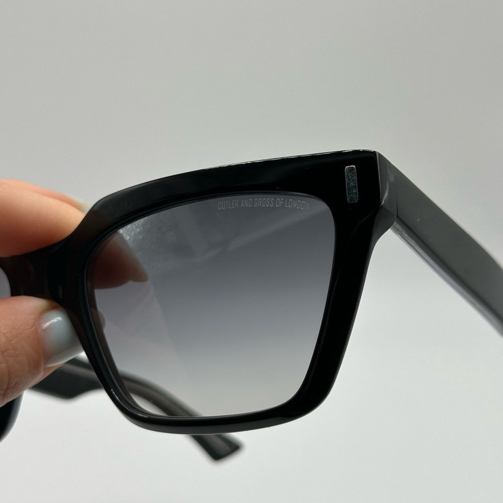 Cutler and Gross BRAND NEW CUTLER AND GROSS CG1347S 001 Black Unisex Size ONE SIZE - 3 Thumbnail