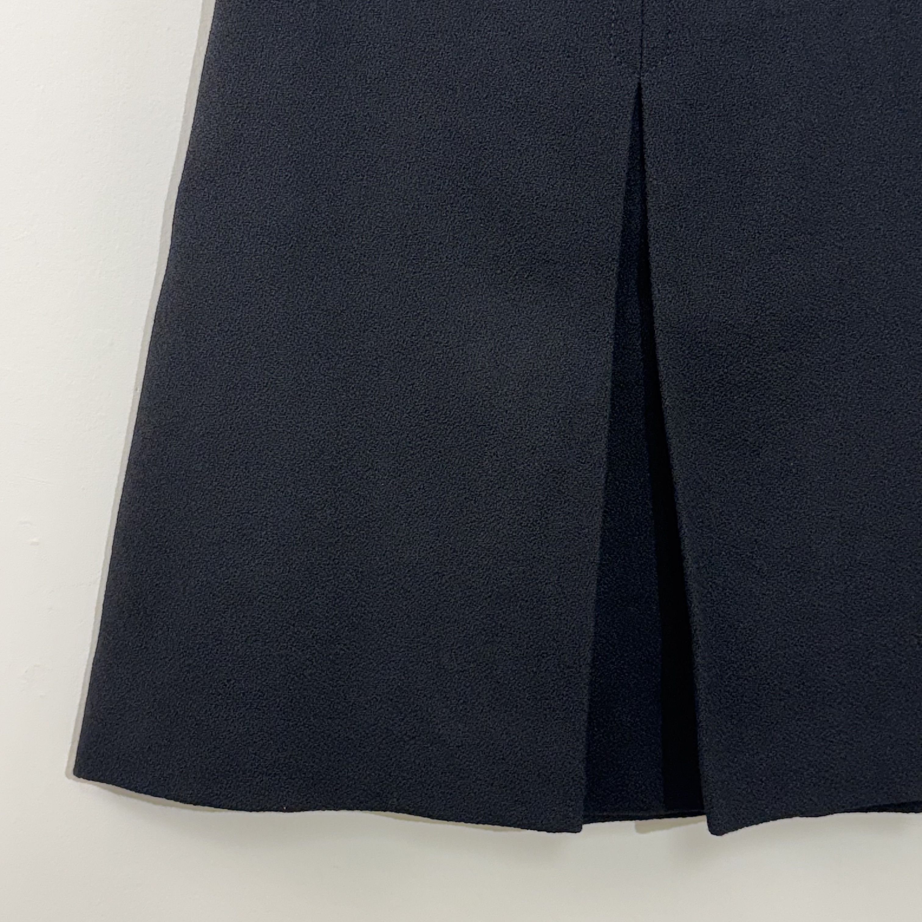 Gucci Gucci Pleated Mini Skirt Size 28" / US 6 / IT 42 - 2 Thumbnail