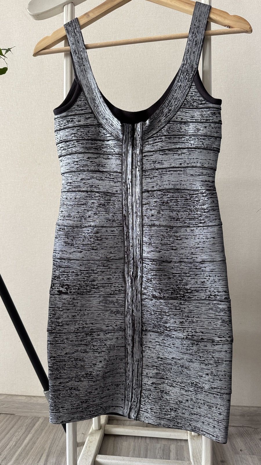Herve Leger Bandage Metallic Scuff Dress Rihanna Herve Leger Style Size S / US 4 / IT 40 - 4 Thumbnail