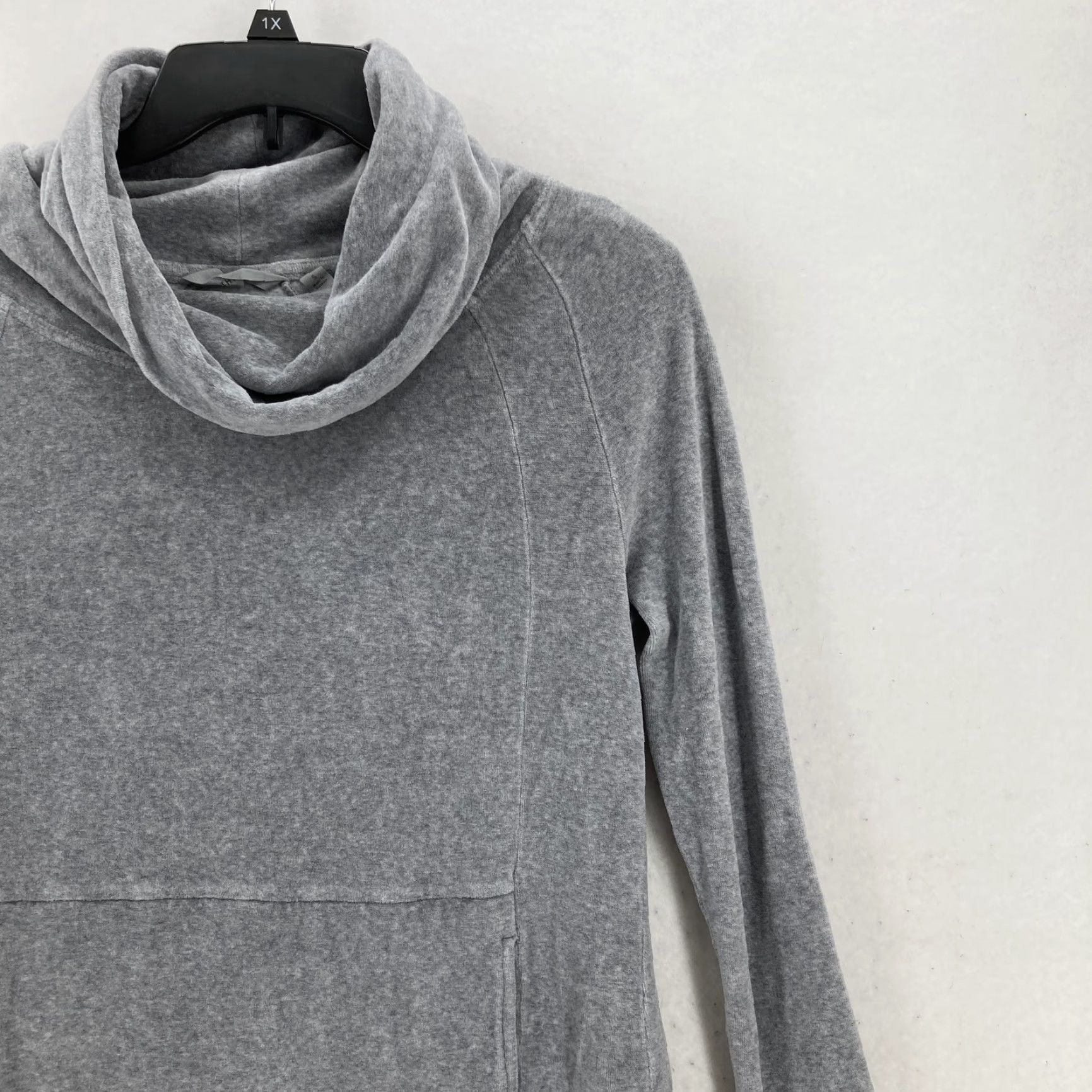 Athleta Athleta Pullover Womens Small Cowl Neck Gray Velour Tunic Relaxed Fit Sweater Size S / US 4 / IT 40 - 2 Thumbnail