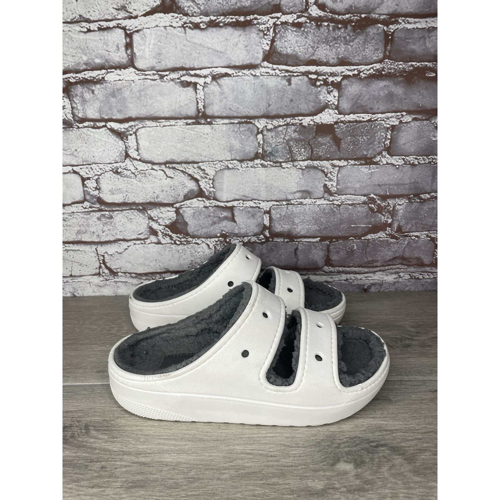 Crocs Crocs White Rubber Fur Sandals Platform Women Sz 7M US/38EU Size US 7 / IT 37 - 1 Thumbnail