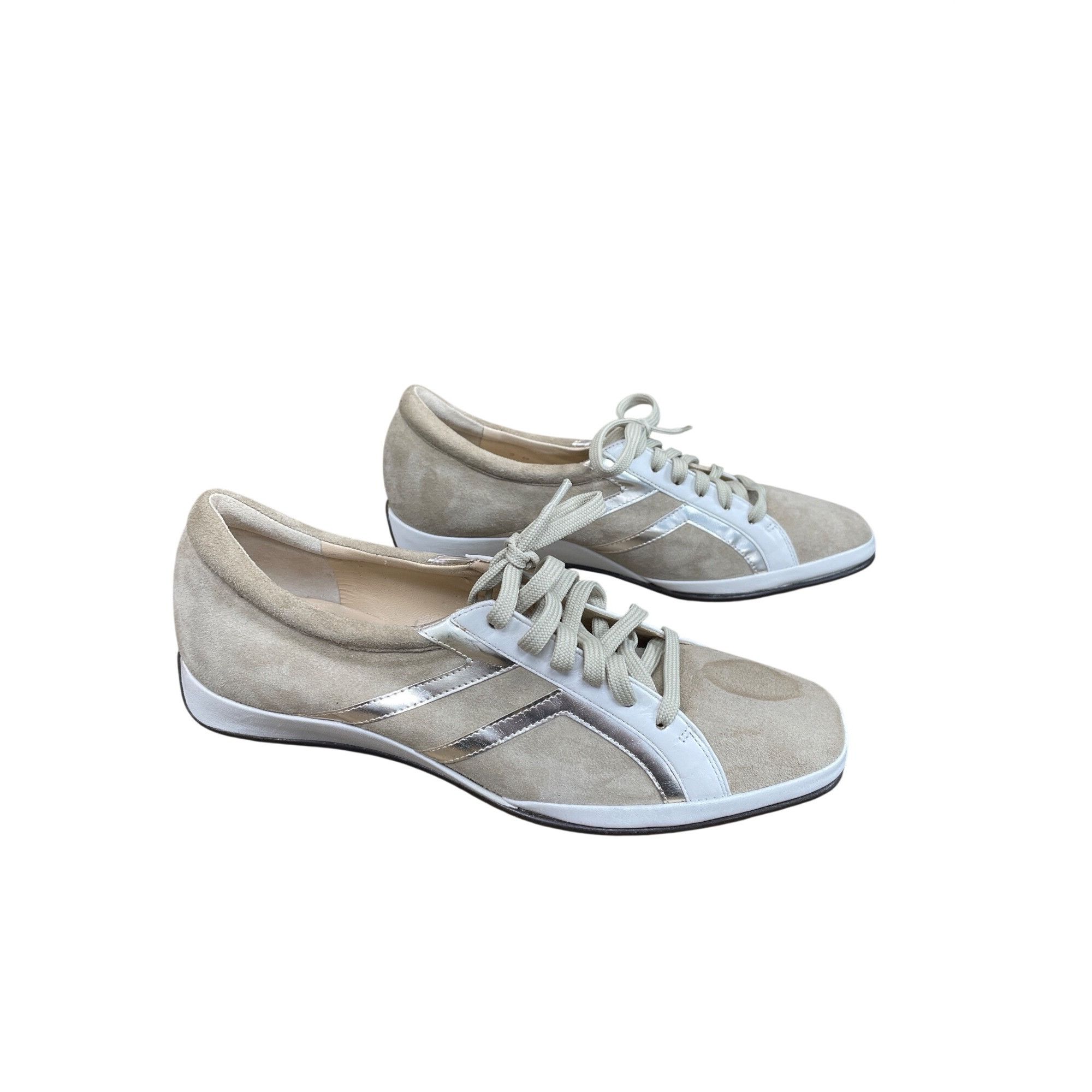 Other Amalfi by Rangoni womans beige suede low snakers Sz 9M SKU 9 Size US 9 / IT 39 - 3 Thumbnail