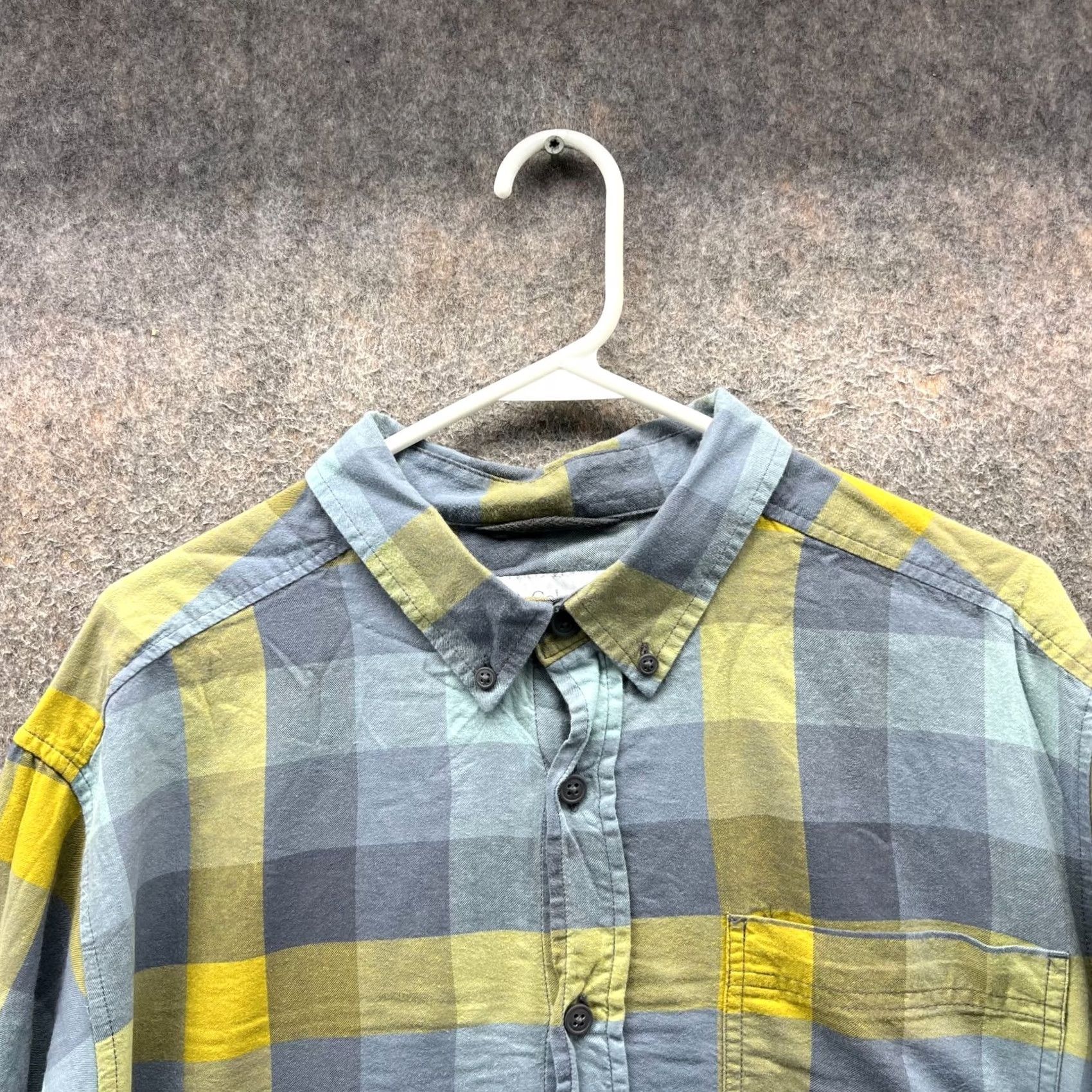 Vintage Columbia Shirt Mens Large Gray Yellow Button Down Buffalo Plaid Cotton Outdoors Size US L / EU 52-54 / 3 - 6 Thumbnail