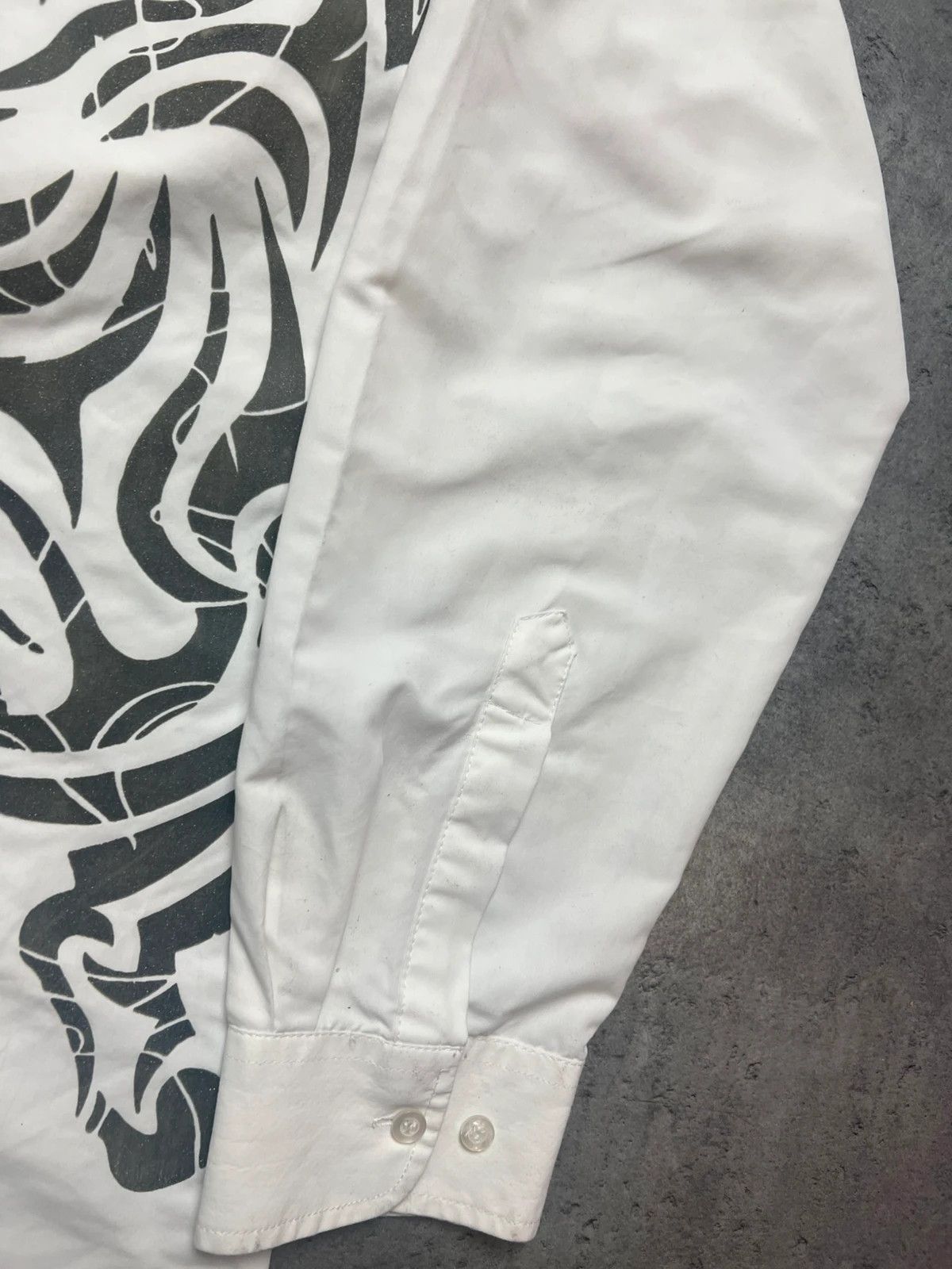 Vintage white shirt with a tiger print fashion designer avant garde Size US XXL / EU 58 / 5 - 3 Thumbnail