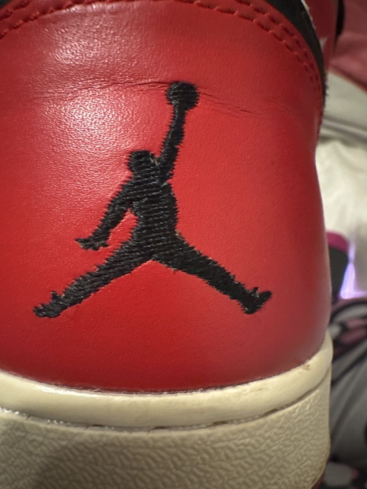Jordan Brand Nike Air Jordan 1 Retro High Chicago 2013 Men's Shoes Size US 11.5 / EU 44-45 - 10 Thumbnail