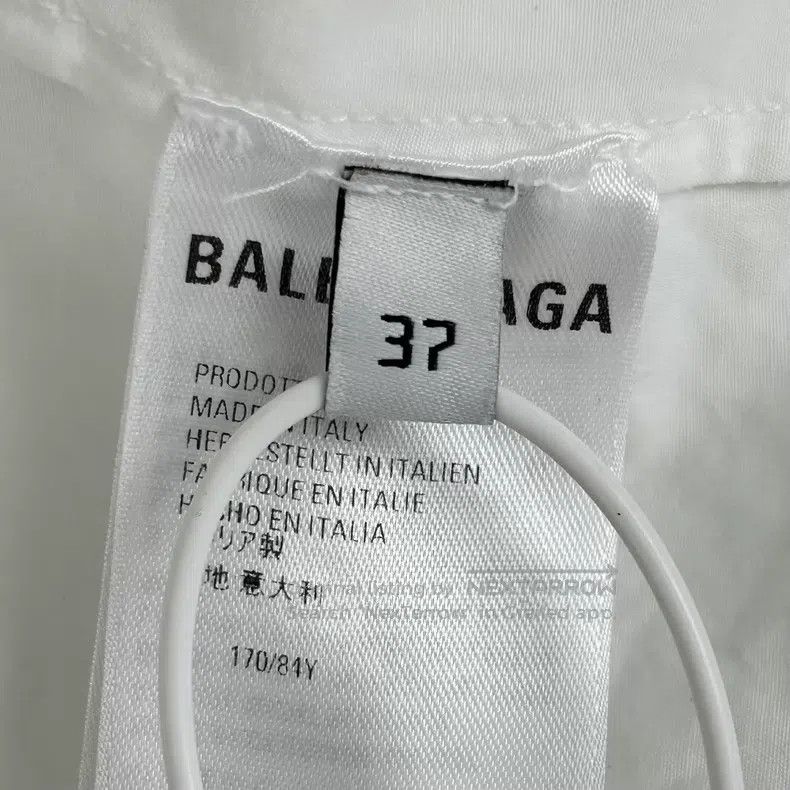 Balenciaga Balenciaga size 37 Multilingual Slogan White Long Sleeve S Size US S / EU 44-46 / 1 - 5 Thumbnail