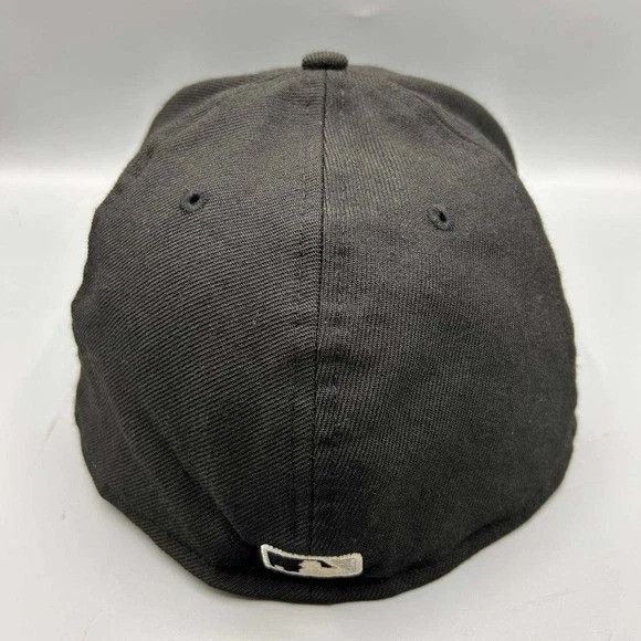 New Era Chicago White Sox Hat Men 7 5/8 Black MLB Fitted Cap Wool Size ONE SIZE - 8 Thumbnail