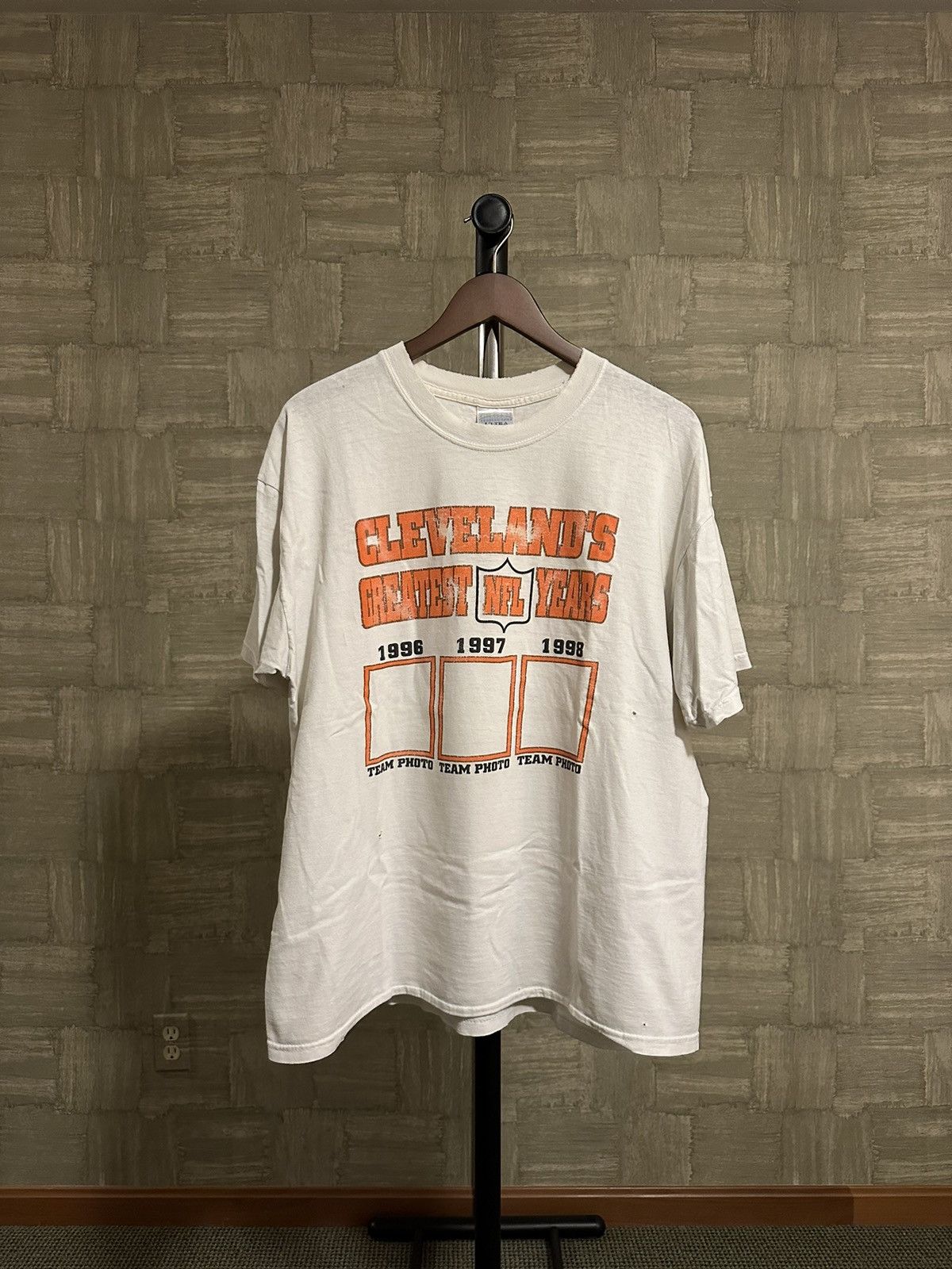 NFL × Vintage Vintage Cleveland Browns T-Shirt Tee Size US XL / EU 56 / 4 - 1 Thumbnail
