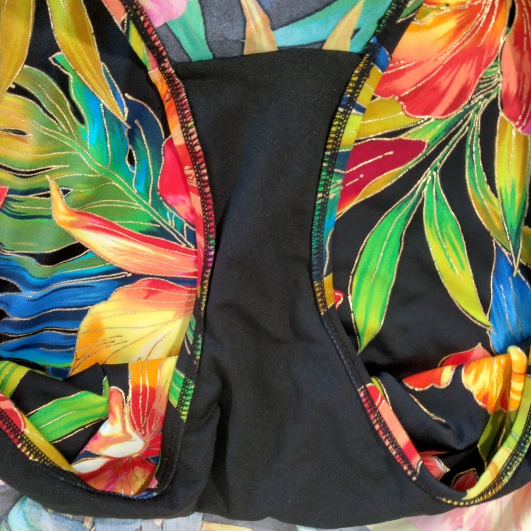 Vintage VINTAGE Islander Women's 1 Piece Swimsuit Tropical Floral Faux Wrap Halter Tank Bathing Suit Size 16 Beach Vacation Size XXL / US 16-18 / IT 52-54 - 6 Thumbnail