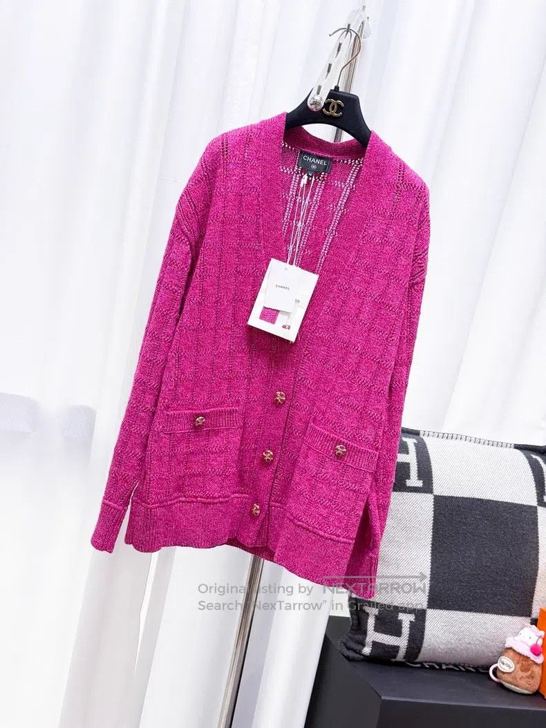 Chanel Chanel Knitted waffle long-sleeved cardigan jacket Size XS / US 0-2 / IT 36-38 - 2 Thumbnail
