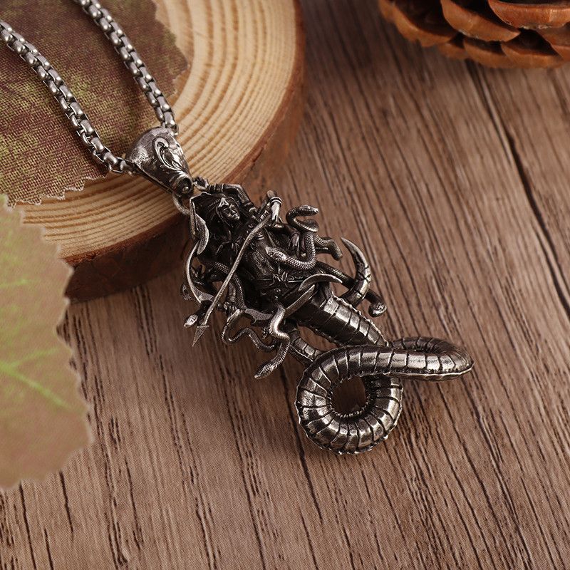 Jewelry Six-Armed Snake Female Medusa Pendant Necklace Size ONE SIZE - 2 Thumbnail