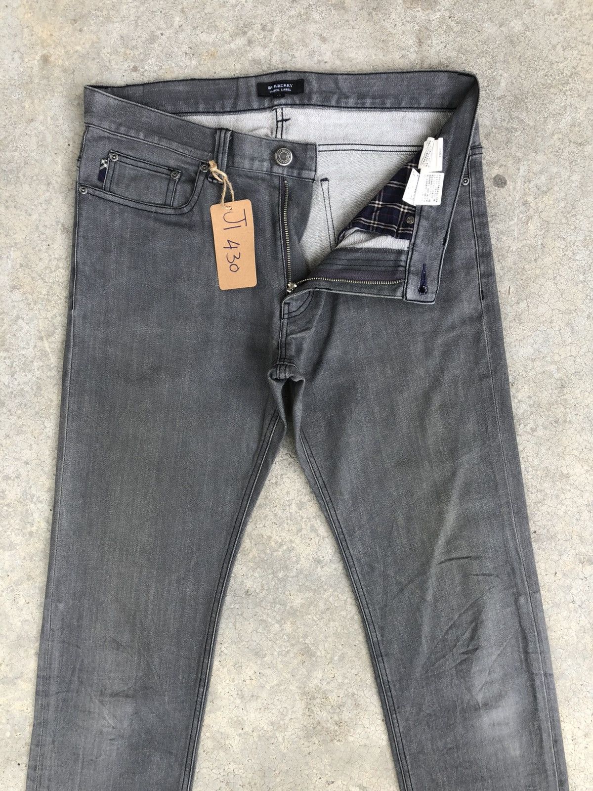 Burberry Burberry Black Label Distressed Slim Jeans Size US 33 - 3 Thumbnail